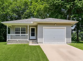 2312 Mersington Ave, Kansas City, MO 64127