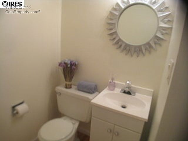 1/2 Bath downstairs