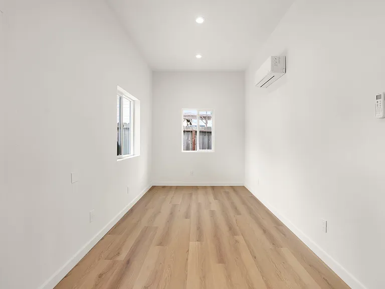 1230A Palm Ave — Photo 10