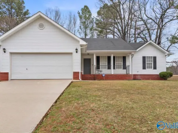 101 Candice Dr, Toney, AL 35773