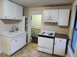 307 Manchester St APT 5, Manchester, NH 03103