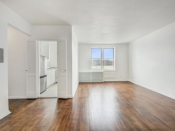 4th image of 6345 Saunders St APT 6H