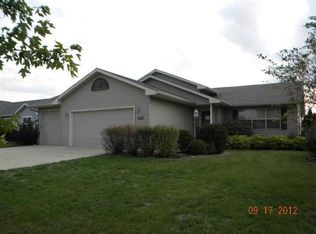 1445 Prairie Rose Dr, Sun Prairie, WI 53590
