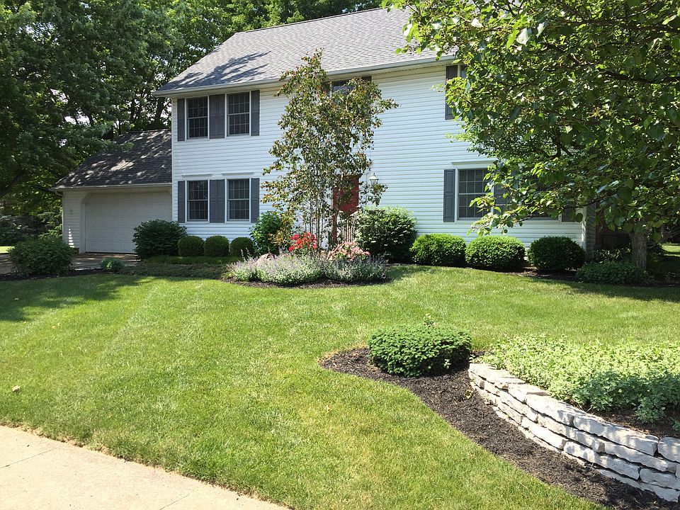 1st image of 802 E Parkwood St