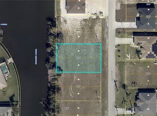 322 NW 18th Pl, Cape Coral, FL 33993