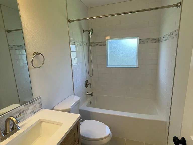 Hall bathroom, custom vanity cabinet with uindermount sink