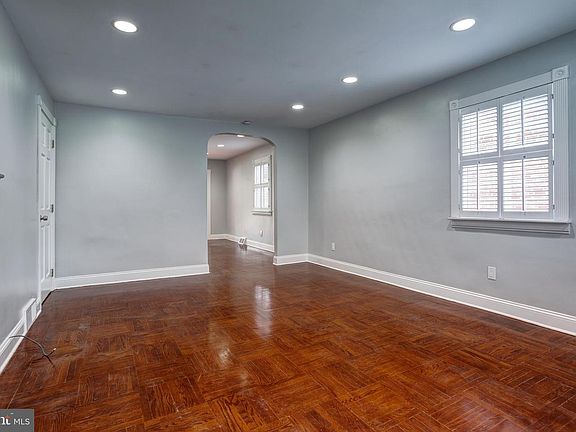 5th image of 659 17th Ave