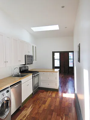 Rented by Spruce Property Group LLC | media 27