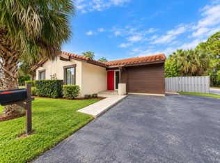 6287 Scotch Pine Ln, Lake Worth, FL 33462