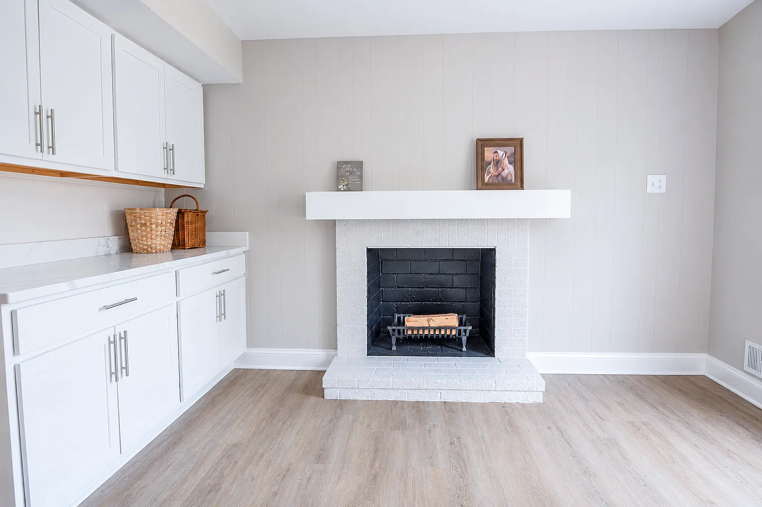4 bed, 2.5 bath, 2145 sqft, $3,500 — Photo 2
