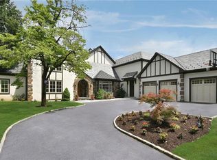 79 Oxford Rd, New Rochelle, NY 10804