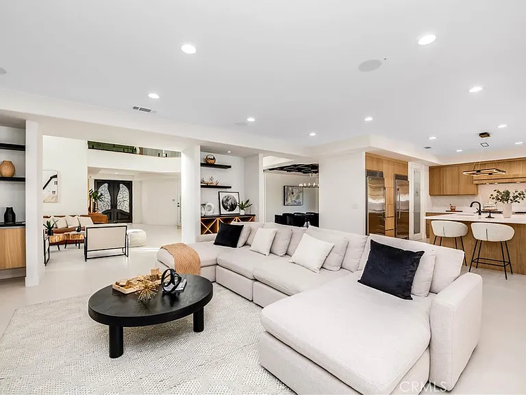 4906 Rubio Ave — Photo 22
