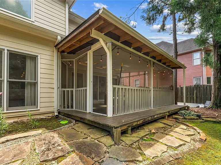 790 Milton Oaks Dr — Photo 52
