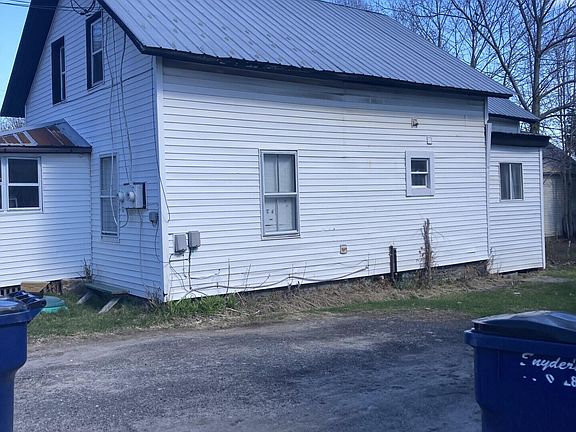 2nd image of 49 Front St