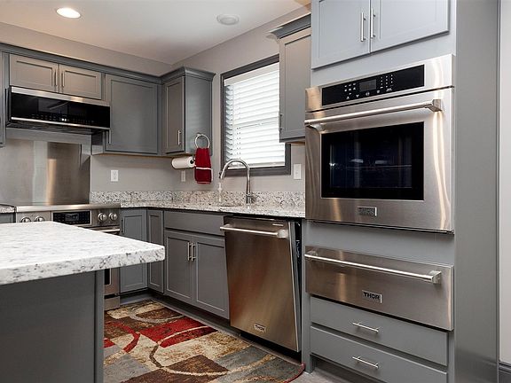 5th image of 610 Lockeland Way