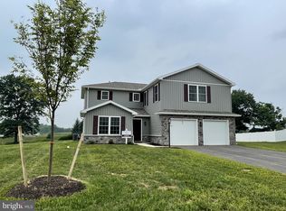 205 Gardenia Ln #L-0034, Lebanon, PA 17042