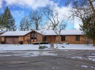 51561 Bridgewater Ct, South Bend, IN 46637