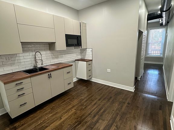 4th image of 2437 S Kedzie Ave #2