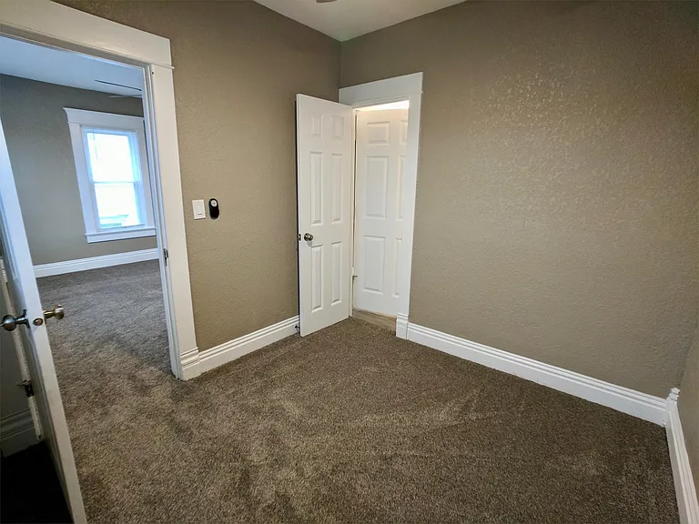 221 E Main St #2 — Photo 6