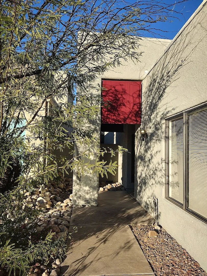 5556 N. Carnelian Drive (85750) — Photo 3