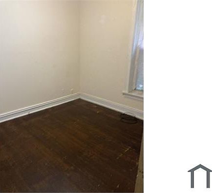 3rd image of 5626 S King Dr