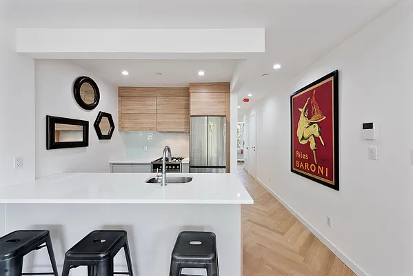 Sold by Nest Seekers International | media 13