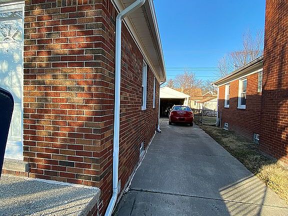 4th image of 20619 Sunnyside St