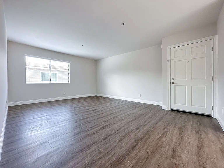 1009 S Benito Ave — Photo 10
