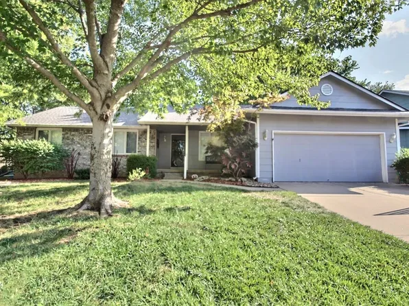 2056 S Cooper Ct, Wichita, KS 67207