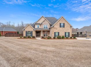 1025 Chattahoochee Dr, Bonaire, GA 31005