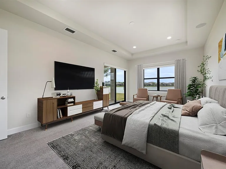 818 SE Courances Dr — Photo 37