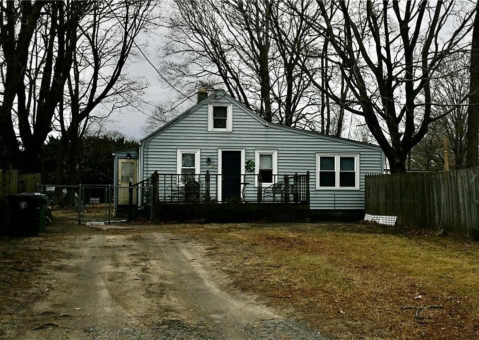347 Pequot Ave, Warwick, RI 02889 Zillow