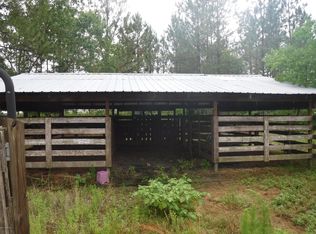 588 154th Way NE, Starke, FL 32091