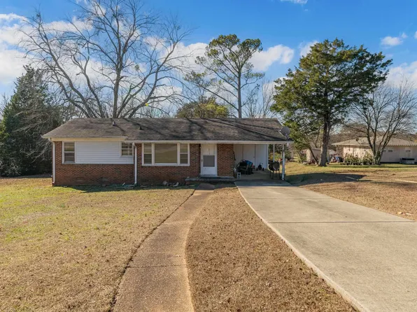 3117 Patrick St NW, Huntsville, AL 35810