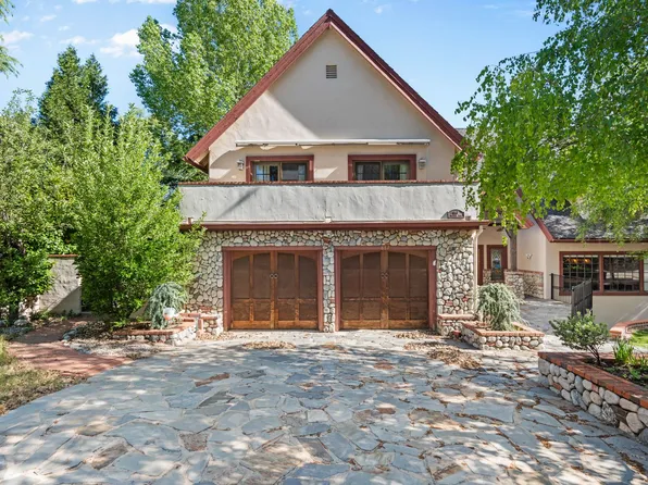 887 Talisman Ln, Lake Arrowhead, CA 92352