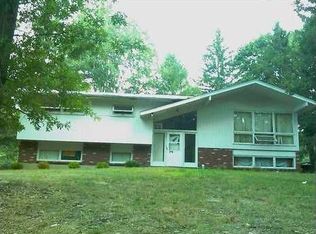 250 Summit Park Rd, Pomona, NY 10970