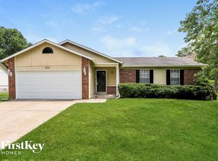 11652 Bristol Rock Rd, Florissant, MO 63033