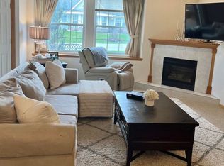 310 Jennifer Ln, Brookfield, WI 53045