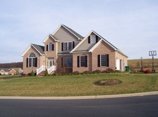 86 Meadow Glen Dr, Staunton, VA 24401