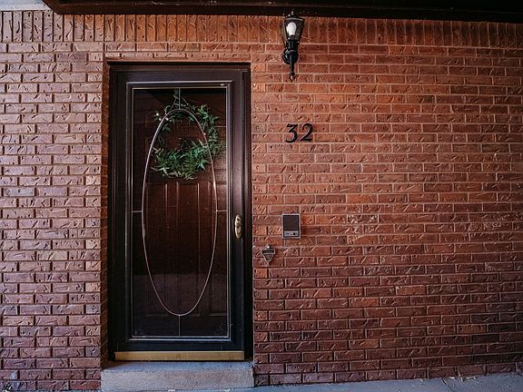 5th image of 1120 E Canyon Rd #32