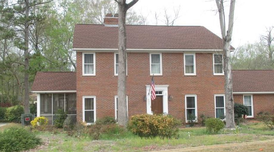 2nd image of 4057 Castlewood Pkwy