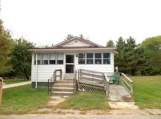 504 W Jackson St, Winslow, IN 47598