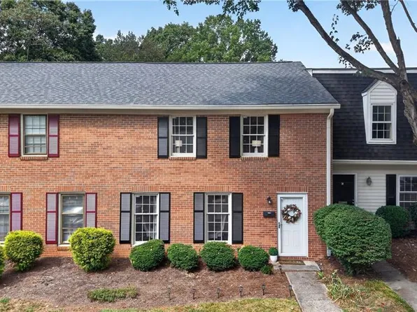 4080 Huntingreen Ln APT B, Winston Salem, NC 27106