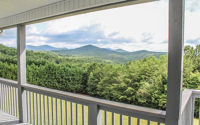 4 bed, $3,000 — Photo 4