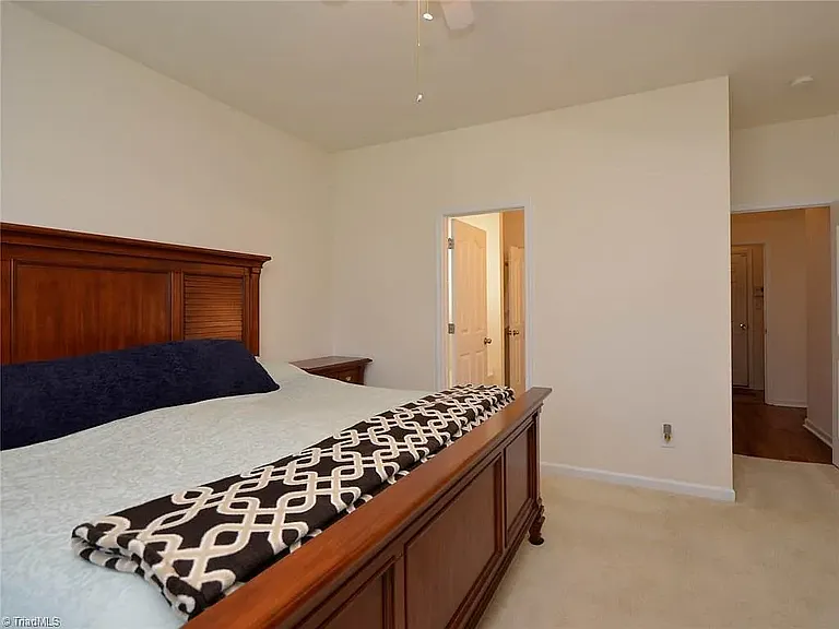 815 Hartley Hill Ct — Photo 4