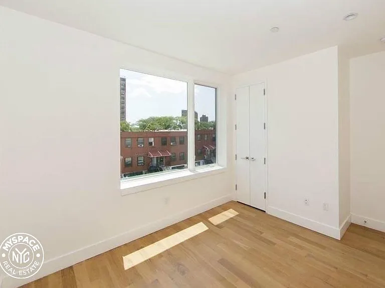 1234 Bedford Ave #3R — Photo 2