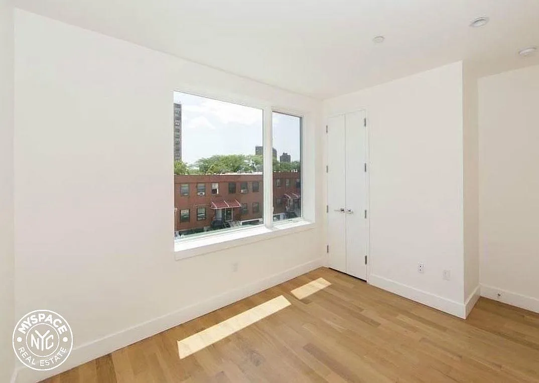 Building Photo - 1234 Bedford Ave #5F