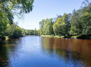 4340 L25 Ln, Bark River, MI 49807