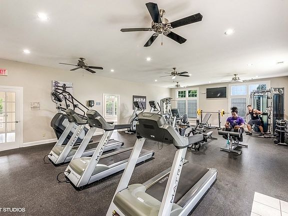 4th image of 10122 Kensal Way #2-013202