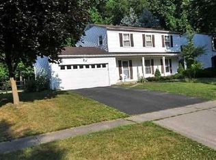 2433 Country Squire Ln, Toledo, OH 43615